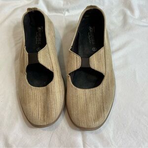 Arcopedico Leina simple lagenlook maryjane orthopedic slip on shoes size 41